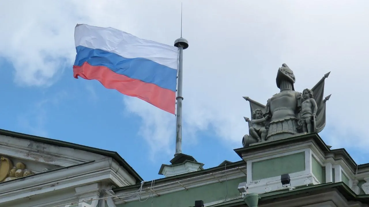 В Госдуму внесли проект об обязанности принести присягу гражданина РФ с 14 лет