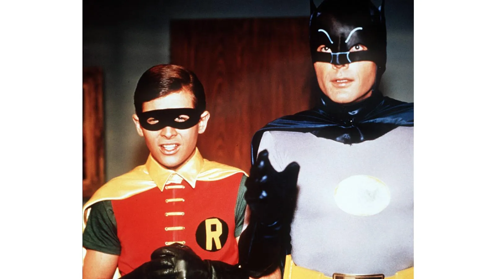 Роби Берт Уорд и Бэтмен Адам Уэст, 1966 год. KPA