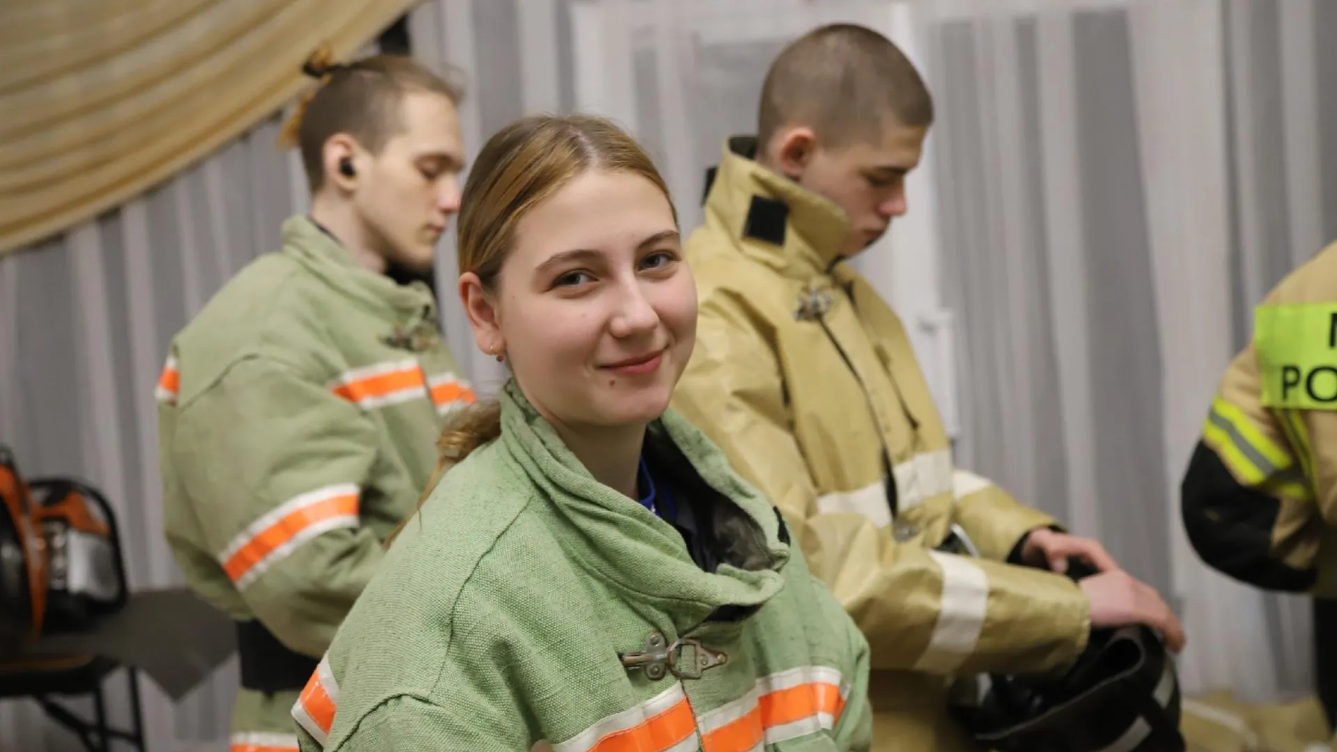 Жители Подмосковья могут вступить в ряды добровольцев студенческого спасательного отряда Академии гражданской защиты МЧС