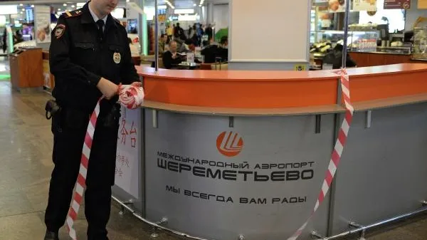 В Москву привезли депортированного из США россиянина