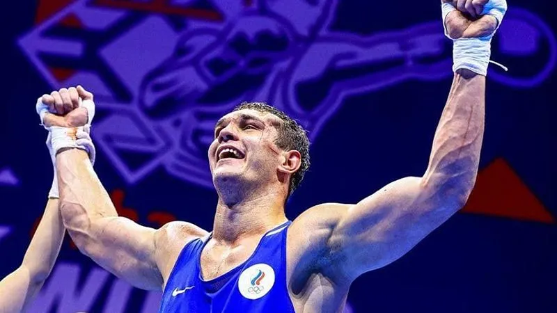 Чемпион мира из Одинцова отправил соперника в нокаут, а тот устроил скандал