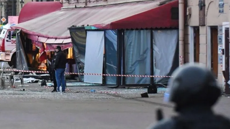 Полицейские Санкт-Петербурга задержали подозреваемую в убийстве военкора Владлена Татарского