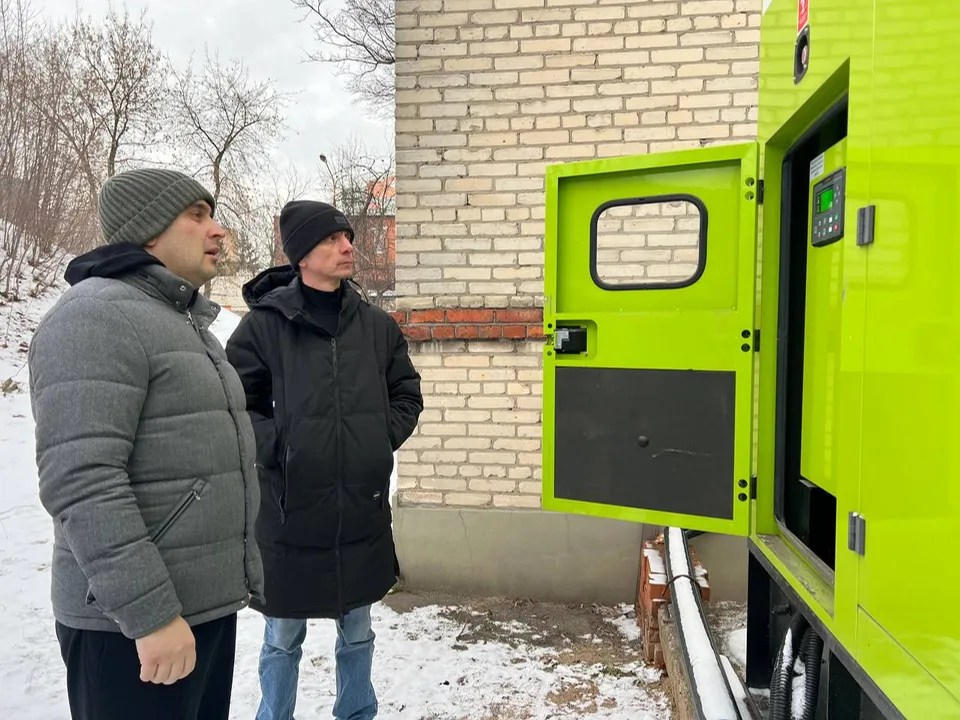 Филипп Науменко (слева) во время осмотра ВЗУ №9.&nbsp;Фото: администрация г.о. Реутов