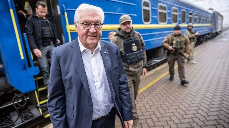 Президент Германии унизил себя визитом на Украину — мнение политолога