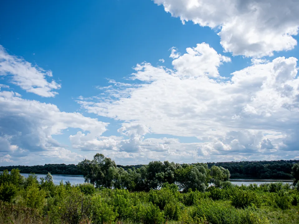 Берег реки Оки в Коломне