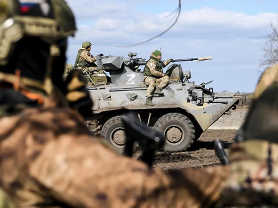 «Выручила вражеская тушенка»: бойцы СВО спаслись при атаке украинцев на их окопы