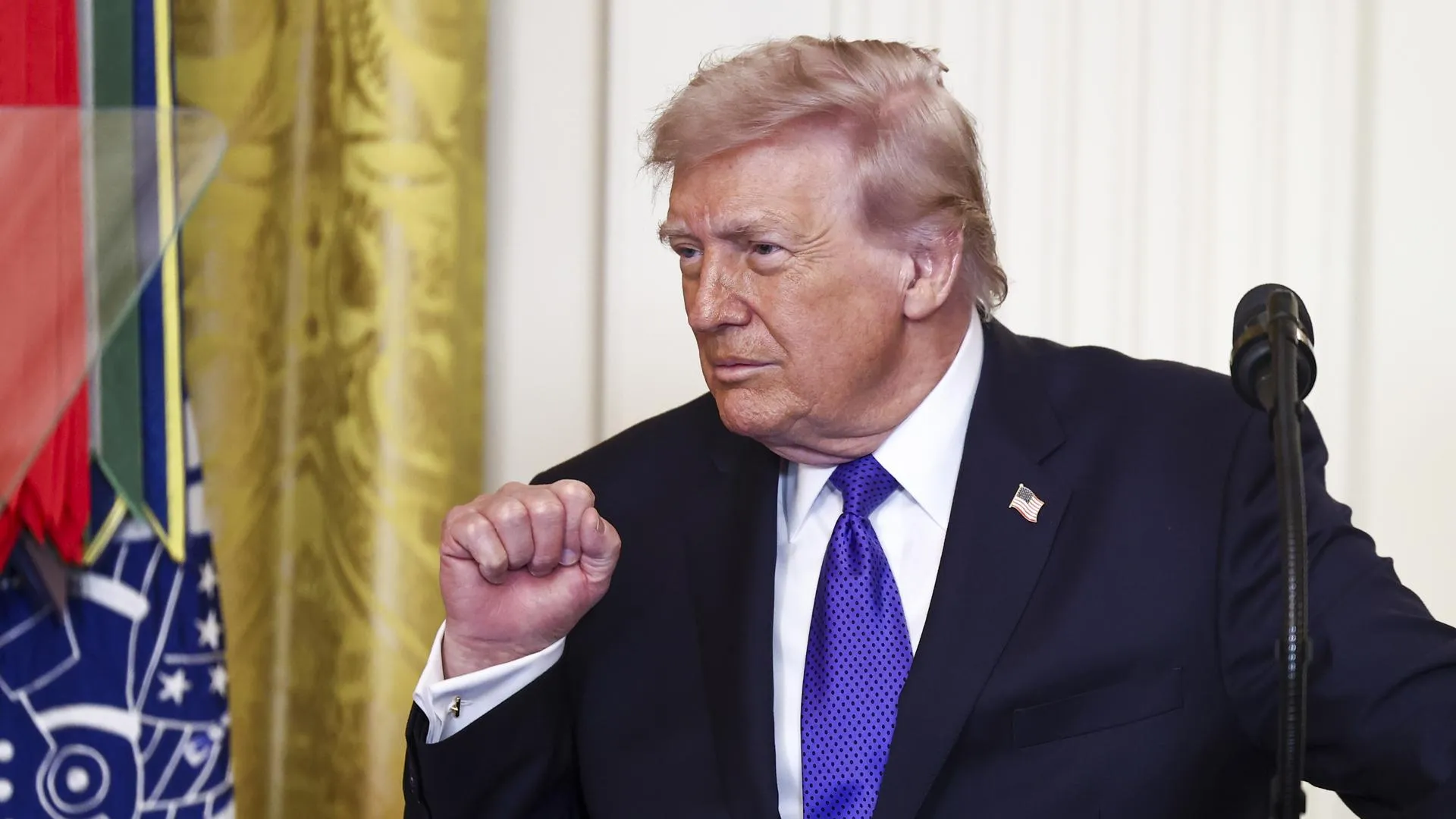 Jim LoScalzo — Pool via CNP/Keystone Press Agency