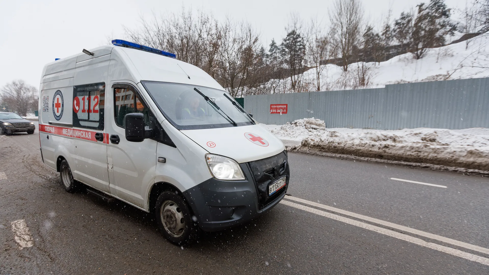 Машина скорой помощи на новом Мякининском посту в Красногорске