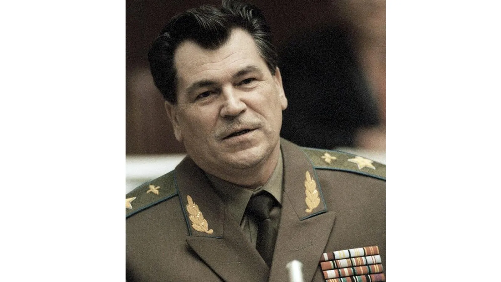 Министр обороны СССР маршал авиации Евгений Шапошников. Дмитрий Донской