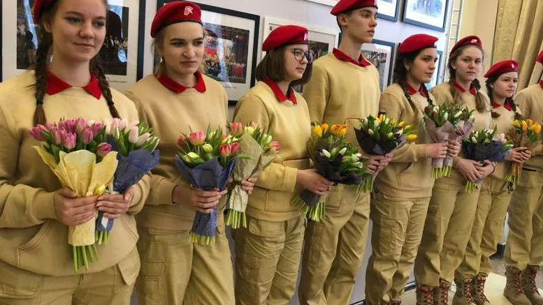 Юные активисты Подмосковья поздравят женщин с 8 марта