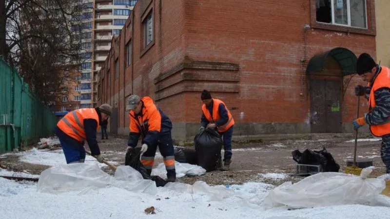 Пенопластовый снег выпал в Красногорске