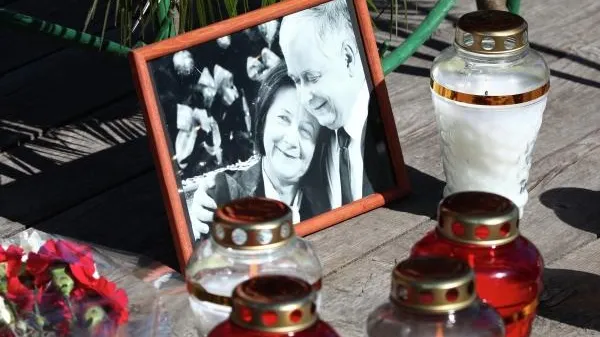 Мацеревич: на борту разбившегося под Смоленском самолета прогремели два взрыва