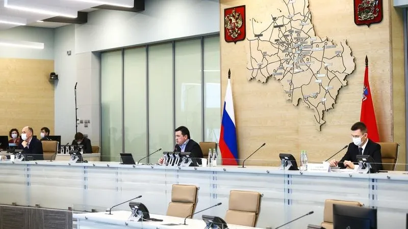 «У них особый риск». Воробьев призвал максимально обезопасить работу медиков