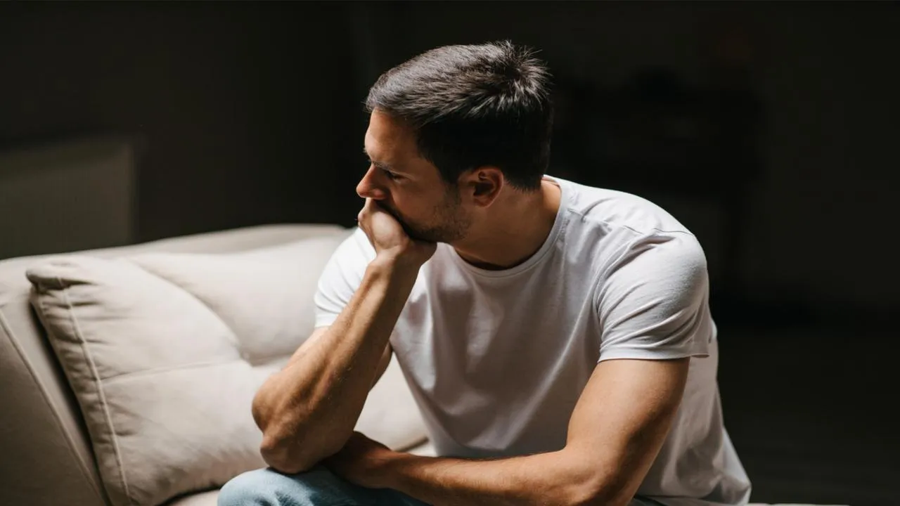 Первая скрипка в штанах: уролог раскрыл тайну «мужских месячных»