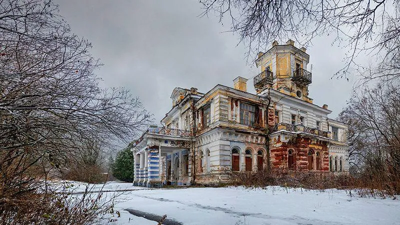 Заброшенная усадьба булочника Филиппова