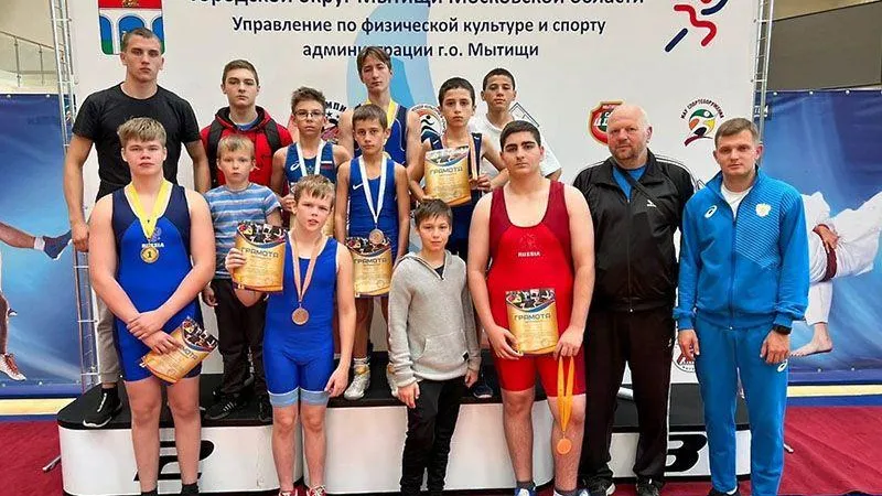 Спортсмены Люберец завоевали семь медалей на турнире по греко‑римской борьбе