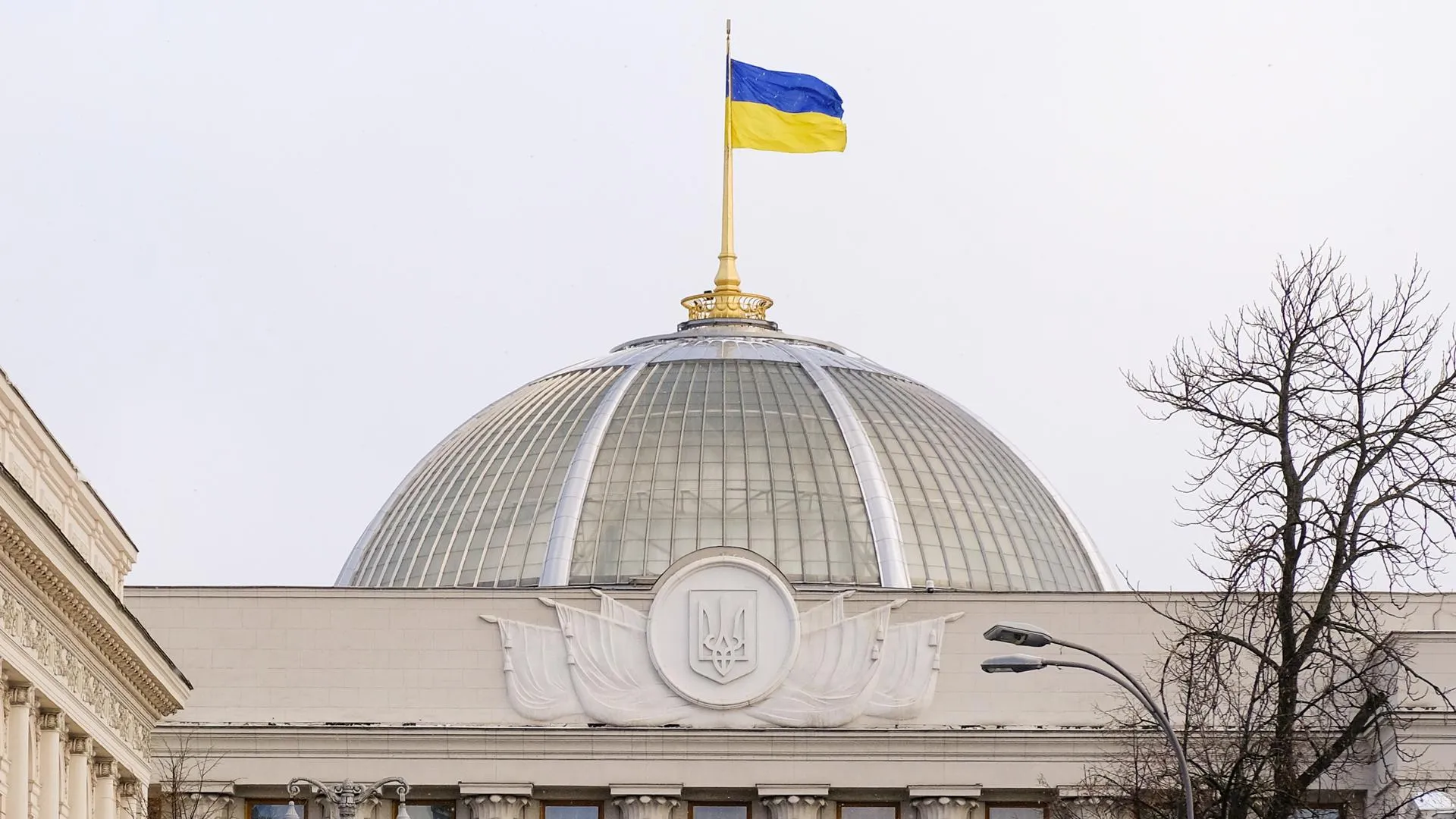 Украинская Рада сообщила о регистрации законопроекта о мобилизации чиновников и депутатов