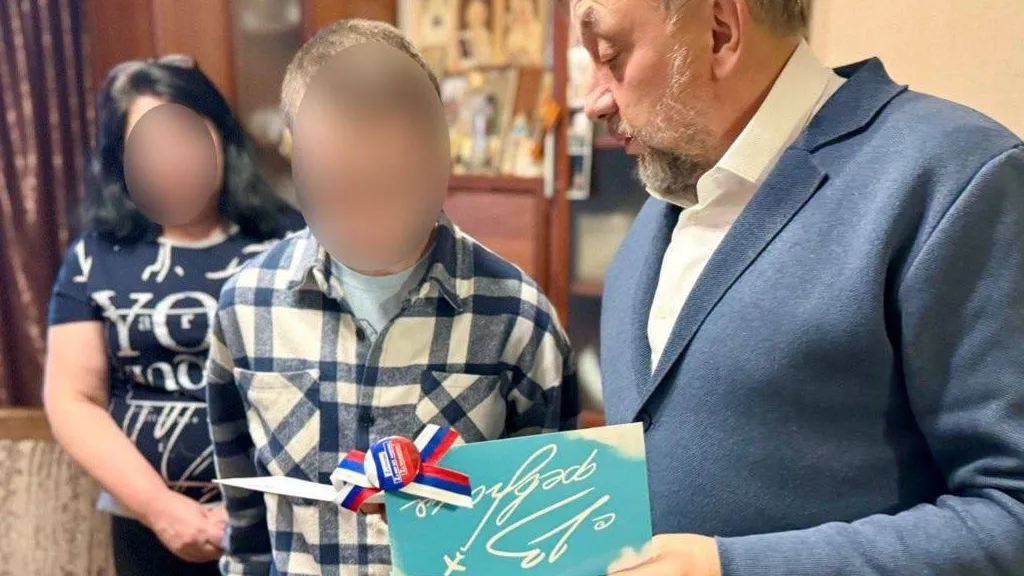 Фото: телеграм-канал Олега Жолобова / Встречи представителей власти с жителями округа проходят на регулярной основе