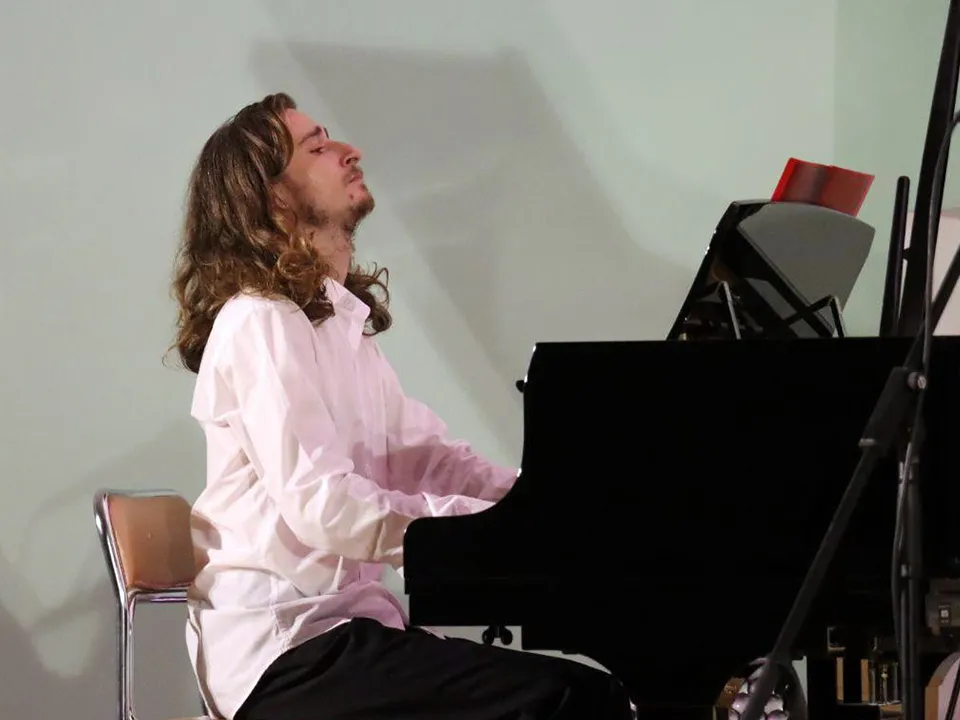 Лауреат международных и всероссийских конкурсов Михаил Захарчук (фортепиано) Фото: пресс-служба администрации г.о. Ступино