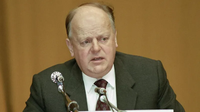 Шушкевич рассказал, почему он согласился подписать Беловежские соглашения