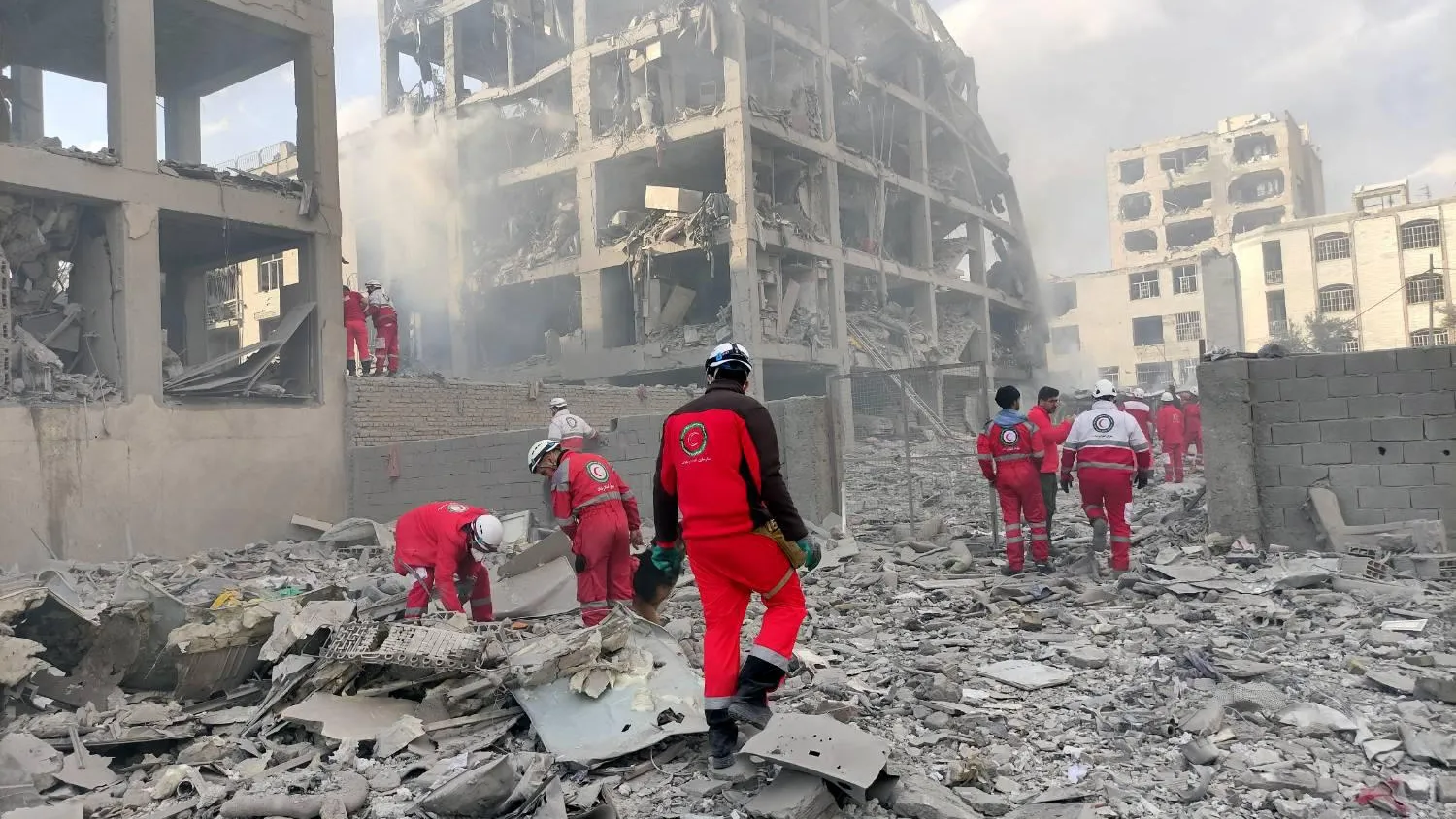 Ircs/Keystone Press Agency