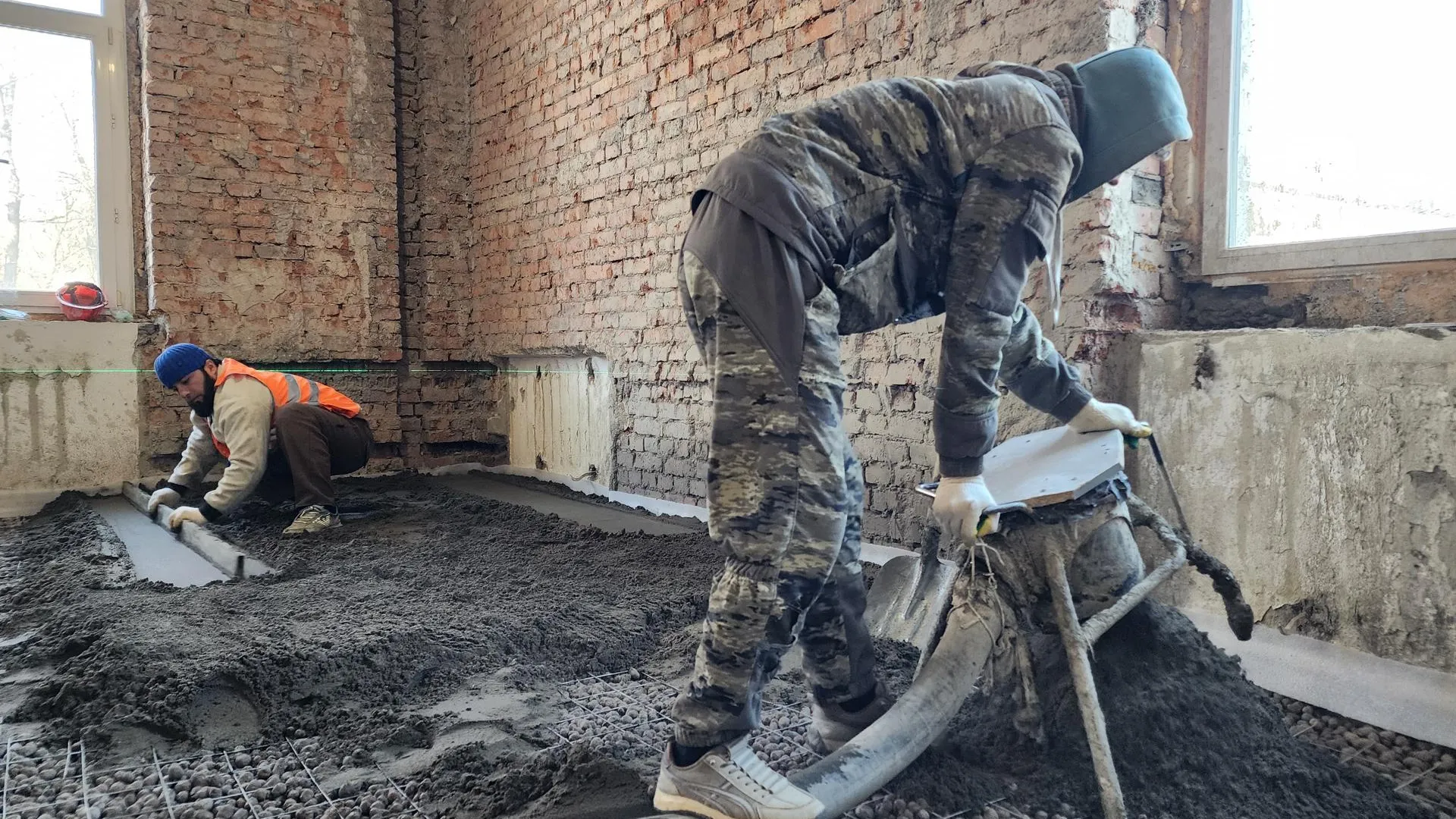 заливка стяжки для полов