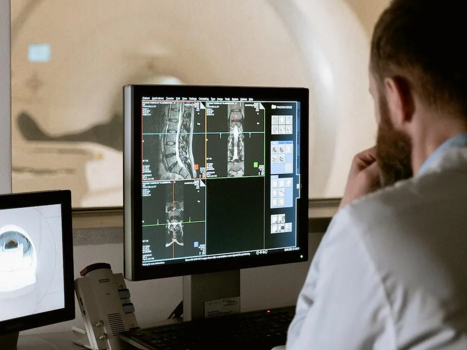 Рентгенолог Соколовский о достоинствах КТ: «Видно затемнения от одного миллиметра»