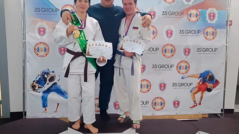 Оксана Кузьмина (слева) и Яков Михеев (справа). Фото: ДС «Зарайск»