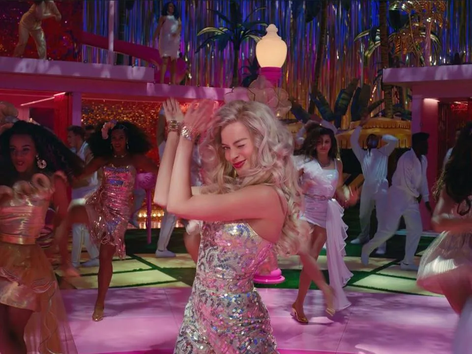 Нужны герои-комсомольцы: психолог Костеренко предложил показывать в кино других персонажей в противовес героям «Барби»