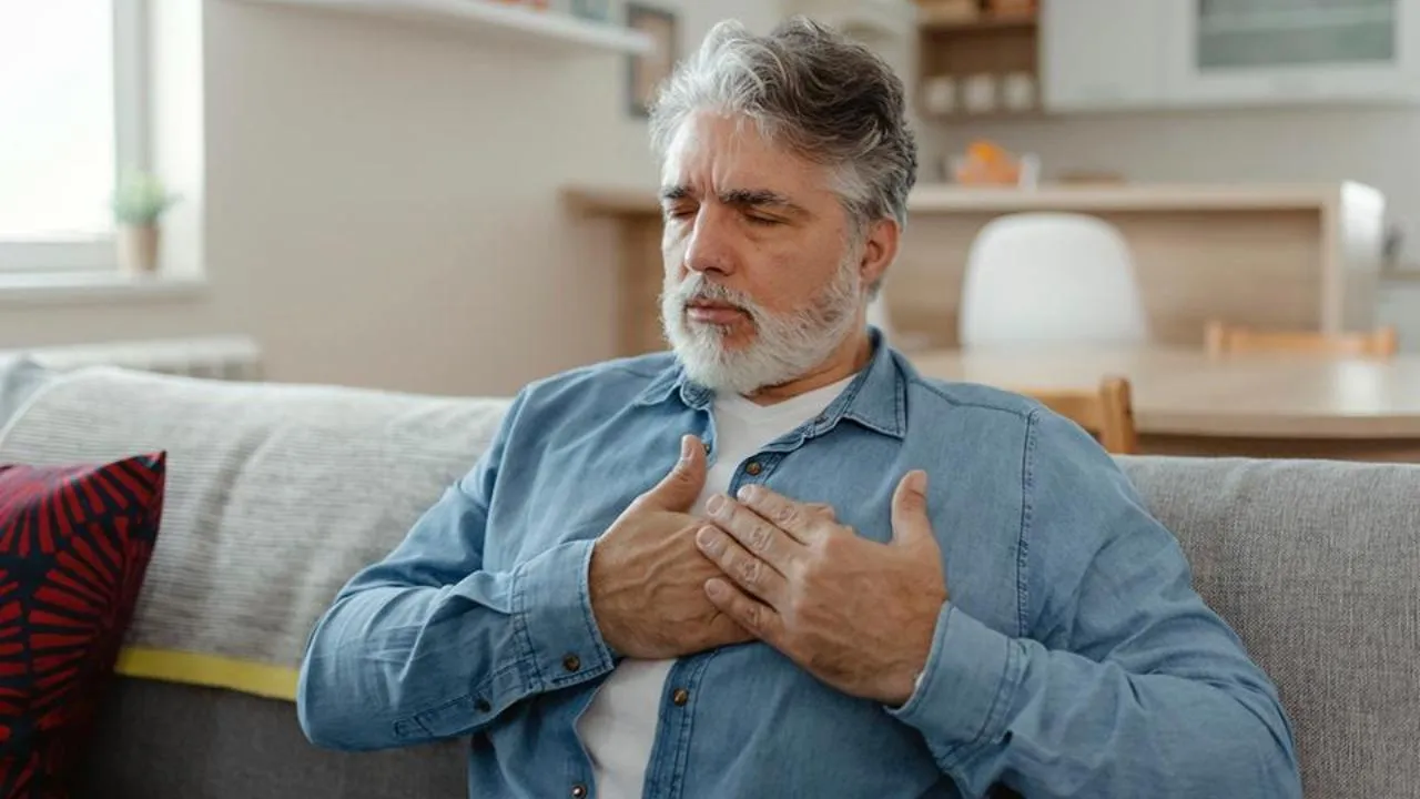 istockphoto.com/PixelsEffect