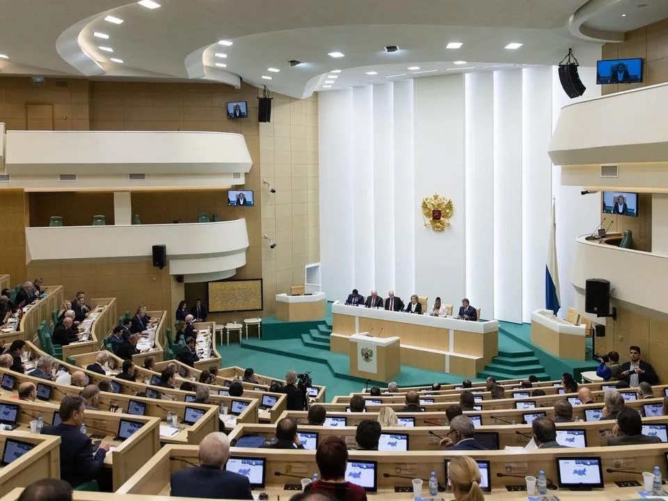 Кадровые перестановки: сразу 3 российских губернатора ушли в отставку — какие места они займут на федеральном уровне
