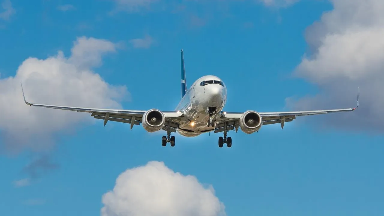 Жителя Подмосковья оштрафовали за курение на борту во время перелета в Нальчик