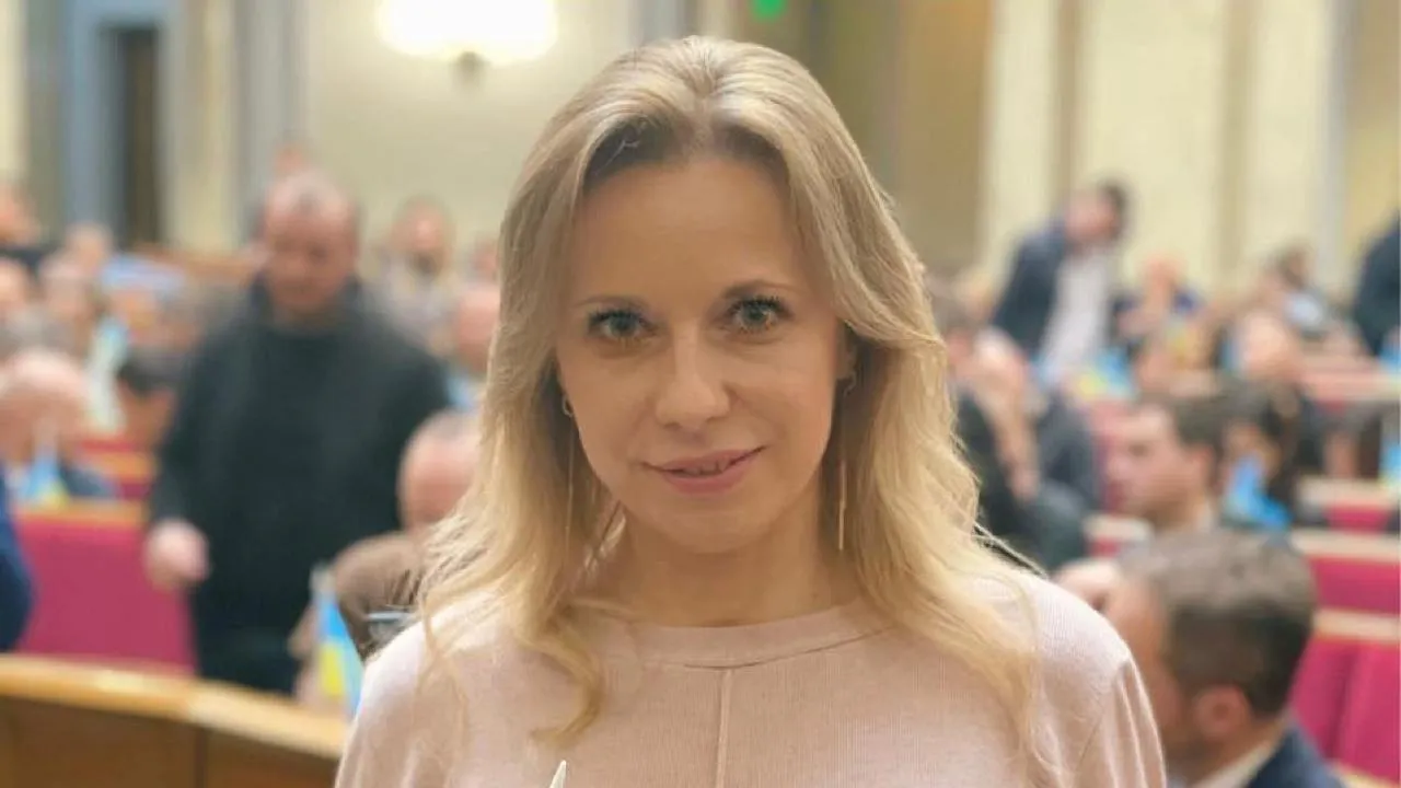 Депутат Рады Юлия Яцик вышла из фракции «Слуга народа»