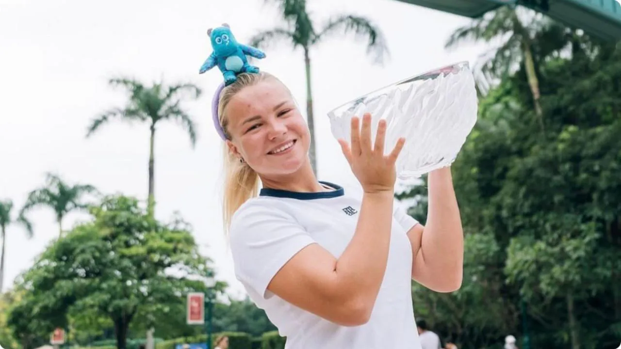 Диана Шнайдер разгромила переметнувшуюся в Австрию бывшую соотечественницу