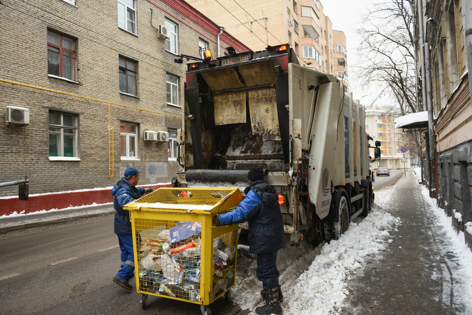 Сбор и вывоз мусора в Москве