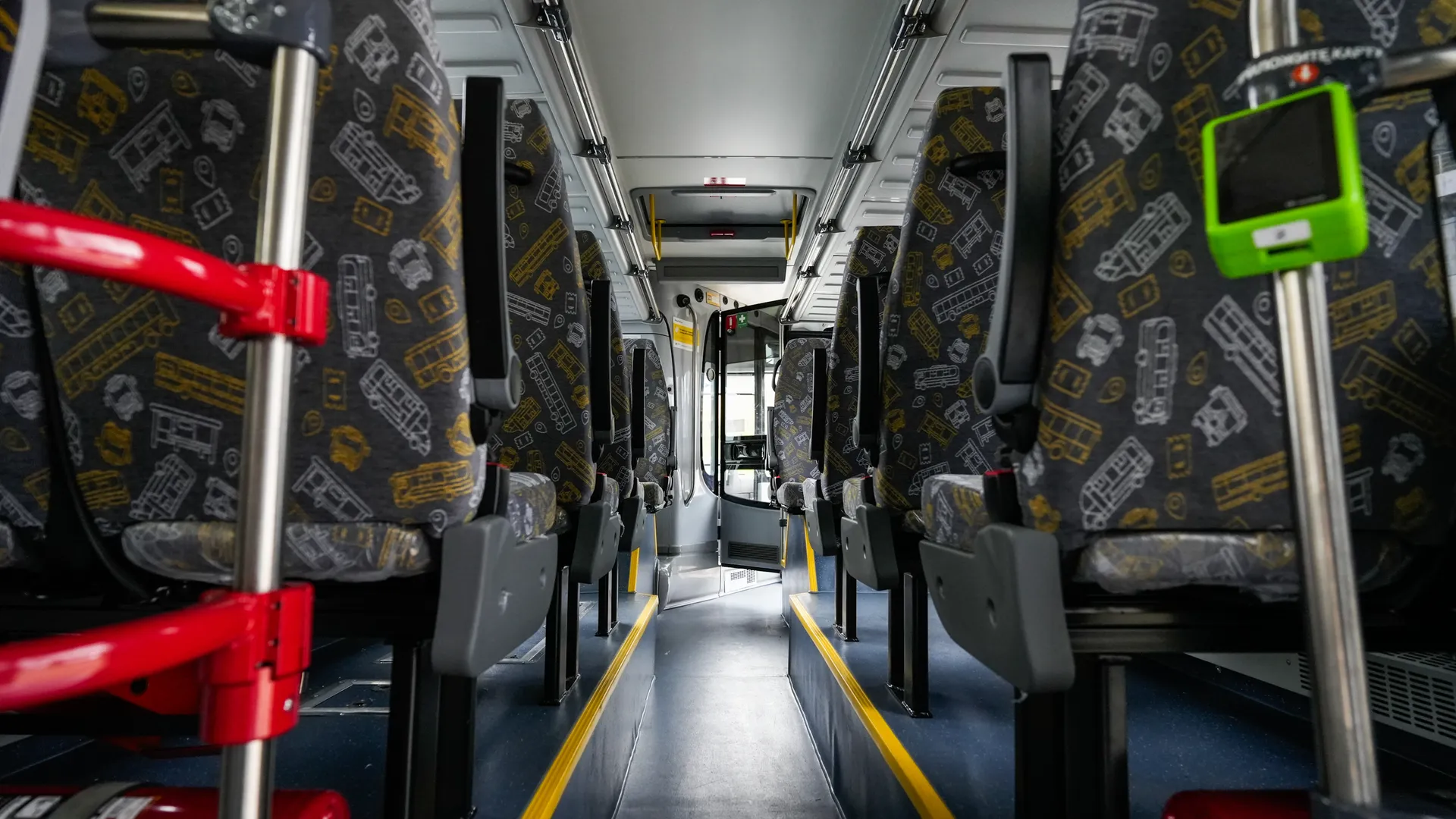 «Наливал почти до краев»: отзыв пассажира о водителе подмосковного автобуса стал необычной благодарностью