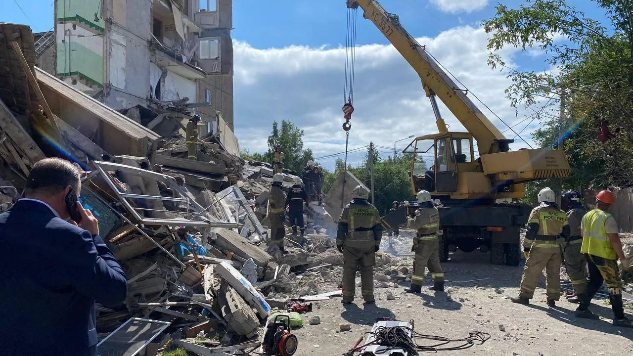 Возбуждено уголовное дело по факту обрушения двух подъездов многоквартирного дома в Нижнем Тагиле