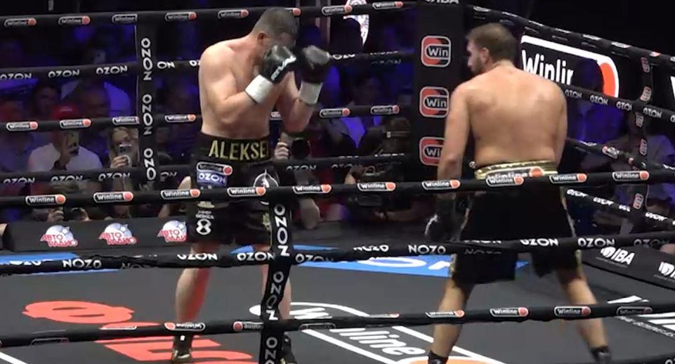 Тяжеловесы Алексей Папин и Алексей Егоров завоевали пояса WBA Continental Gold