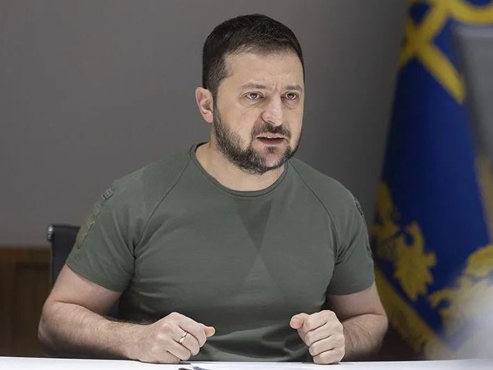 Политолог объяснил, почему Зеленский вдруг дал заднюю