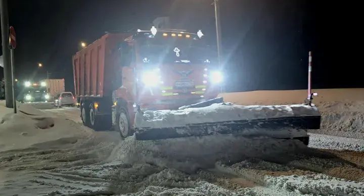 В Коломне в ночь на 20 февраля вышла усиленная группа техники на уборку снега
