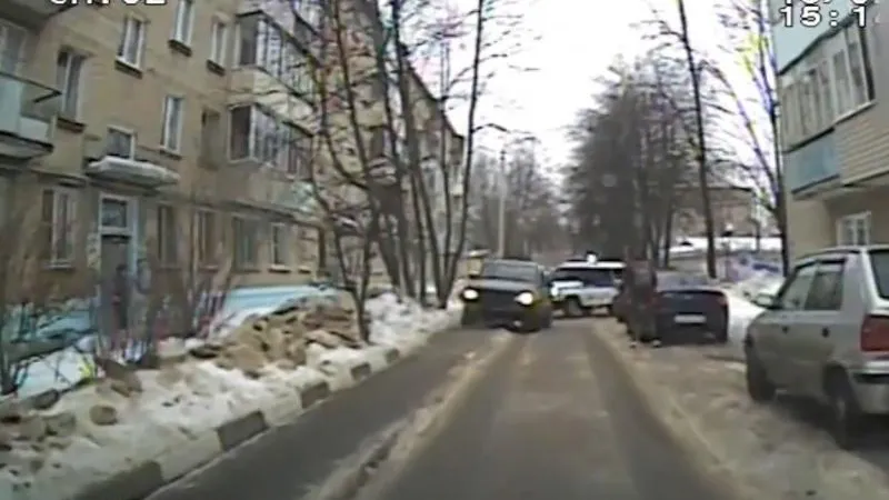 Пьяный водитель с судимостью совершил три ДТП и врезался в патрульную машину в МО