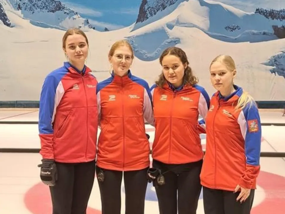 Фото: Дмитровский керлинг