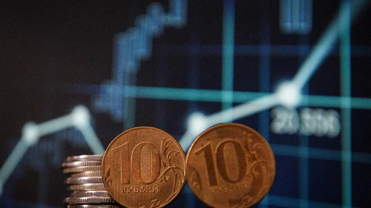 ВТБ ждет к концу года снижения общерыночных продаж до 13,5 трлн руб.