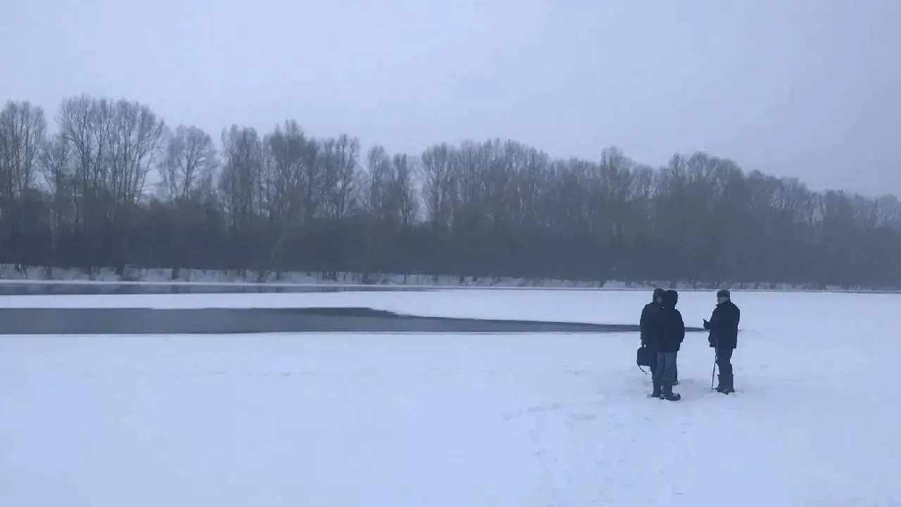 Рыбак спас одного из троих: появились подобности жуткой трагедии с детьми в Кузбассе