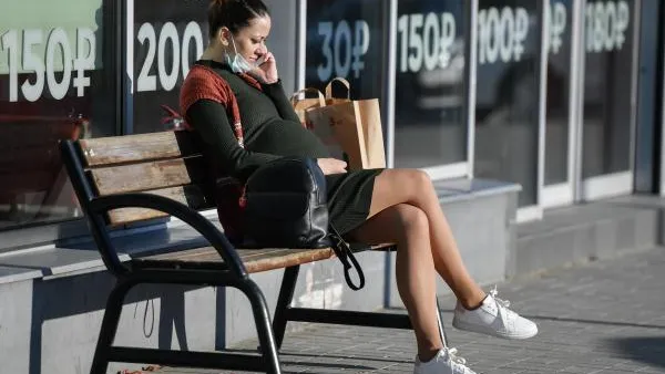 Нутрициолог Золоев перечислил наиболее опасные продукты для беременных