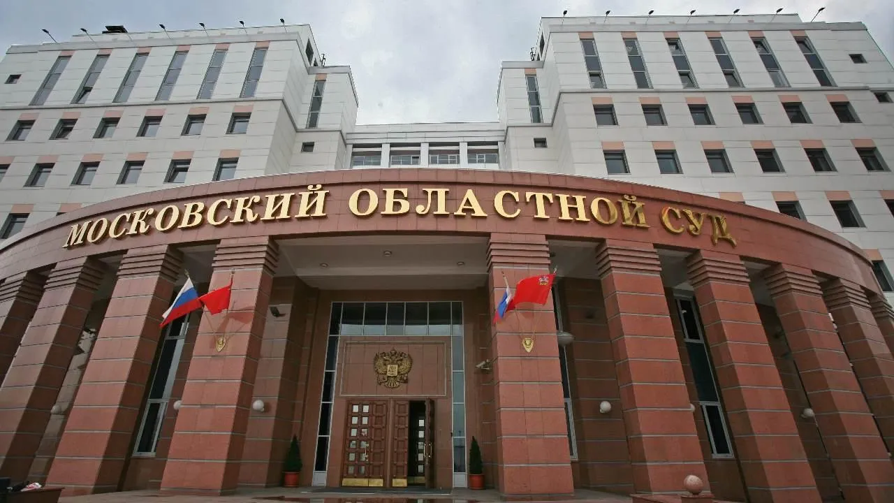 Экс-сотруднику СК Кирееву предъявили обвинения по восьми статьям