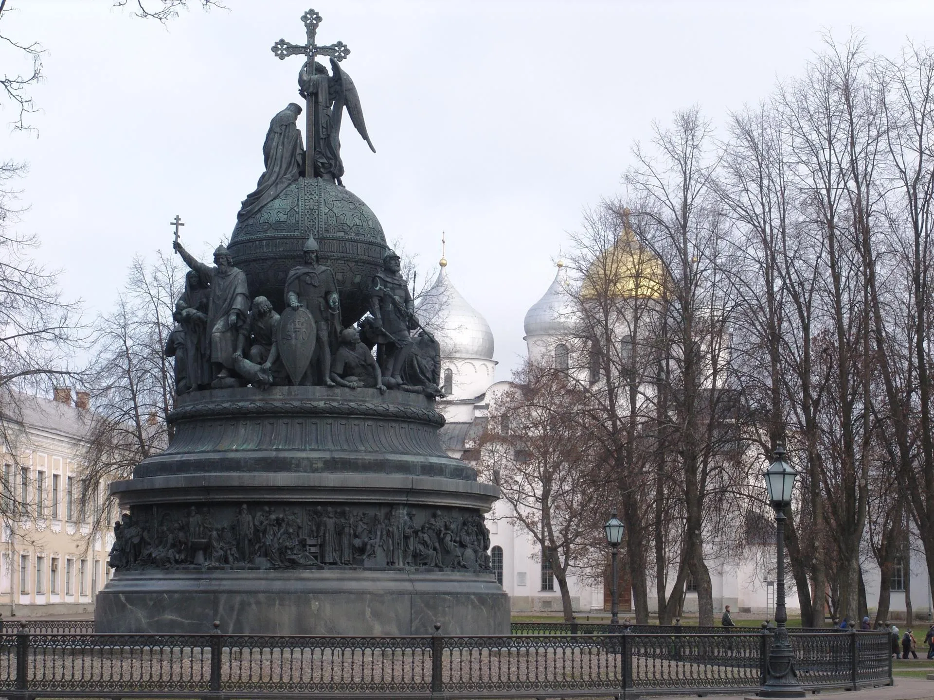 «Тысячелетие России» — монумент, воздвигнутый в Новгороде в 1862 году. Konstantin Kokoshkin/Russian Look