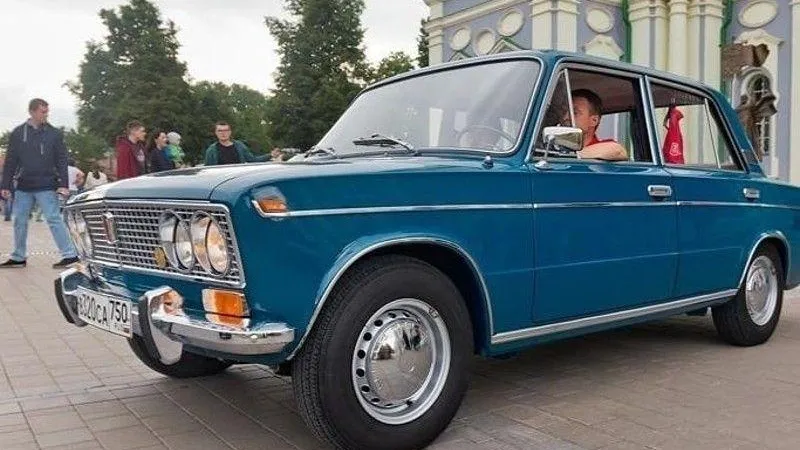 instagram.com/zadorozhnymuseum