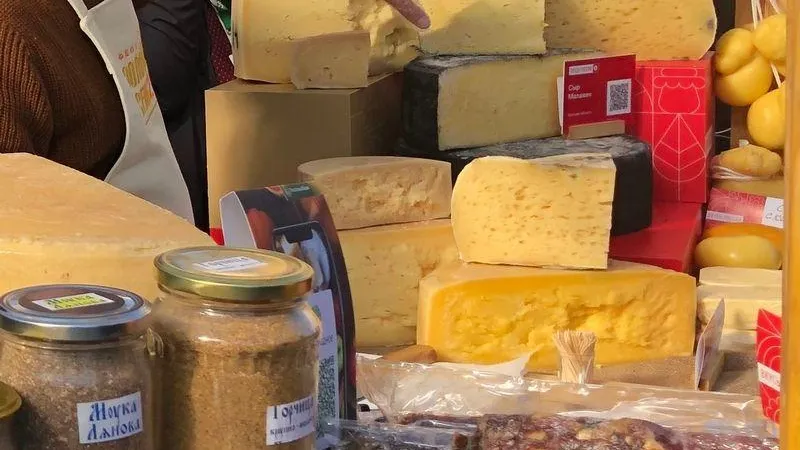 Два десятка участников «Вкусов России» представили продукцию на «Золотой осени»