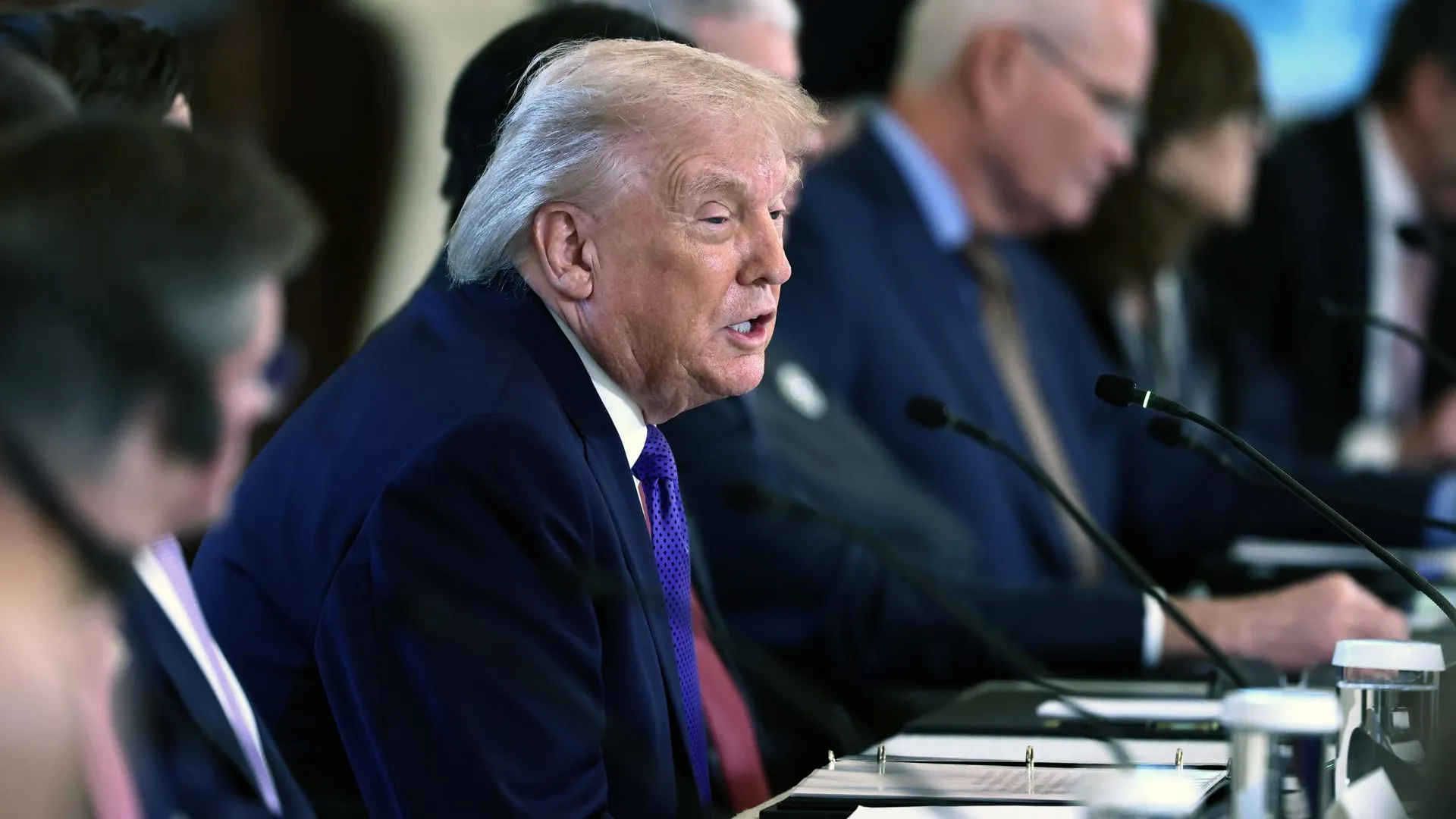 Jim LoScalzo — Pool via CNP/Keystone Press Agency